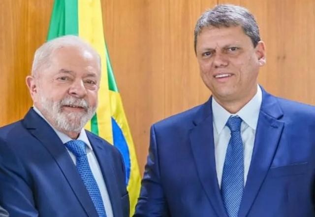 Imagem da noticia Márcio França cumprimenta Lula por "trazer" Tarcísio para o governo