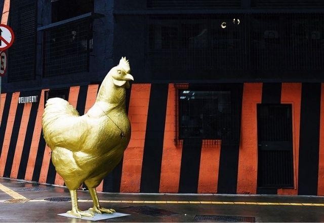Imagem da noticia Galinha de ouro instalada em SP não tem autorização e será removida