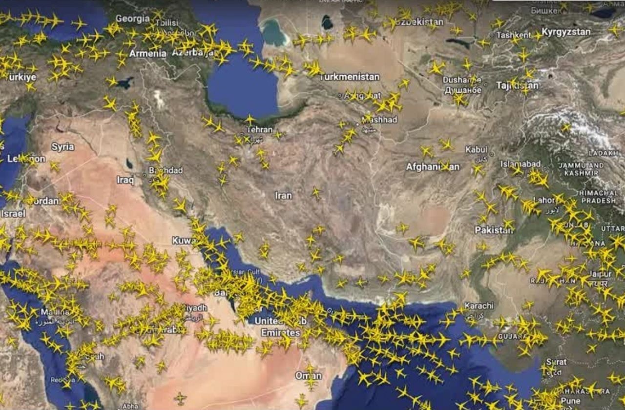 Imagem da noticia Irã fecha espaço aéreo em meio a tensões e temores de intervenção dos EUA