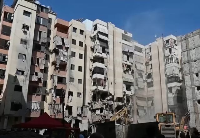 Imagem da noticia Ataques entre Israel e Hezbollah são retomados nesta terça-feira; número de mortos sobe para 558