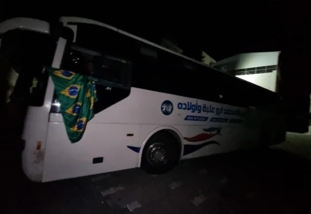 Imagem da noticia Ônibus chega na Faixa de Gaza para resgatar brasileiros