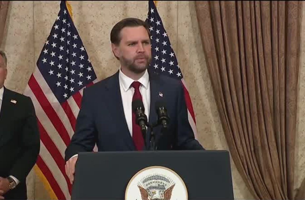 Imagem da noticia Após 21 horas, EUA e Irã encerram negociações sem acordo, diz vice-presidente