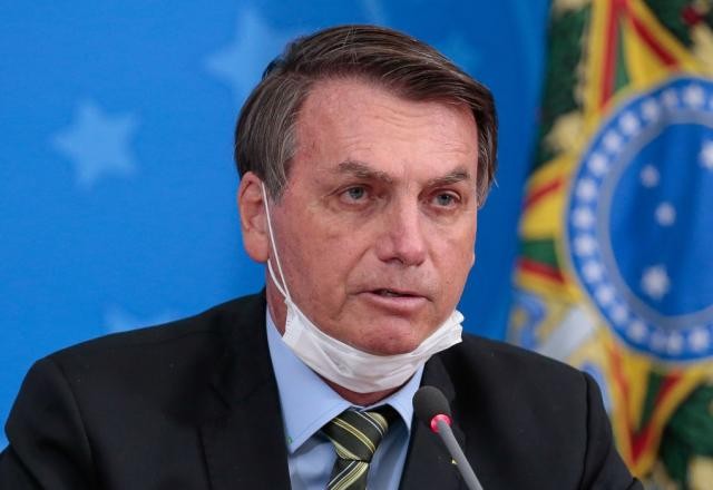 Imagem da noticia Bolsonaro parabeniza PM de Goiás ao comentar caso Lázaro