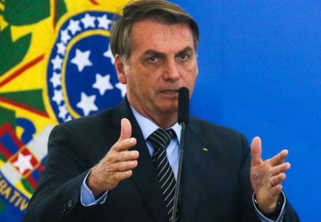 Jair Bolsonaro autoriza envio de tropas do Exército ao Ceará