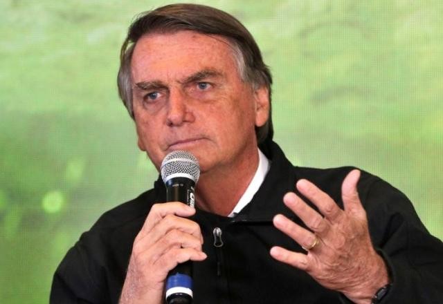 Imagem da noticia Bolsonaro diz que volta para o Brasil em março para liderar oposição a Lula