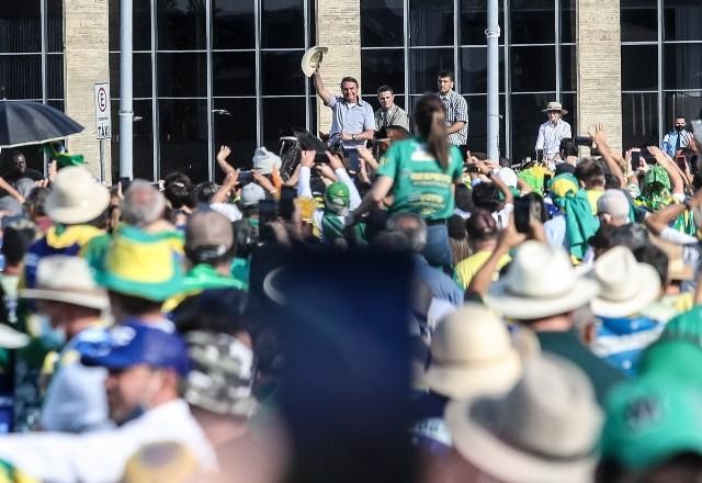 "Deixarei o Brasil melhor do que aquele que recebi", diz Bolsonaro