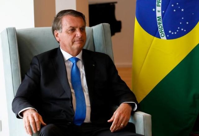 Bolsonaro espera teste para confirmar agenda de mil dias de governo