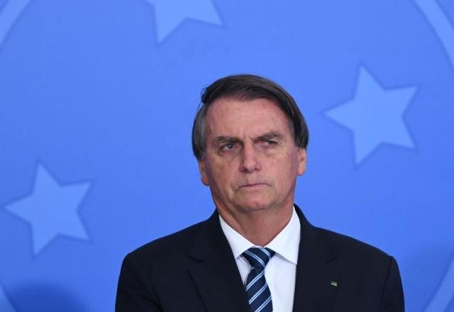 Imagem da noticia Moraes manda Bolsonaro prestar depoimento pessoalmente na PF