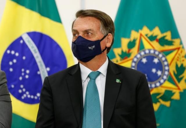 Bolsonaro rebate STF sobre retirada de poderes durante a pandemia