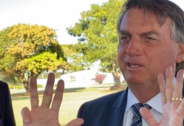 Imagem da noticia Bolsonaro ironiza Lula por faltar em Marcha dos Municípios: "Amarelou"