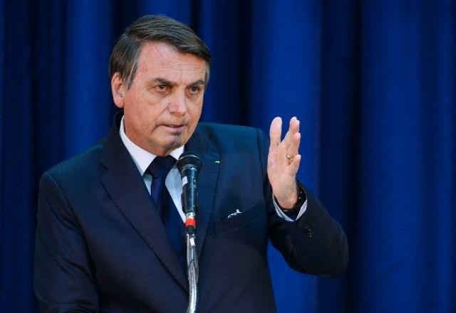 Bolsonaro sanciona lei que destrava impasse sobre o Orçamento de 2021