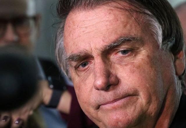 Imagem da noticia Bolsonaro após ser condenado à inelegibilidade pelo TSE: "Levei uma facada"