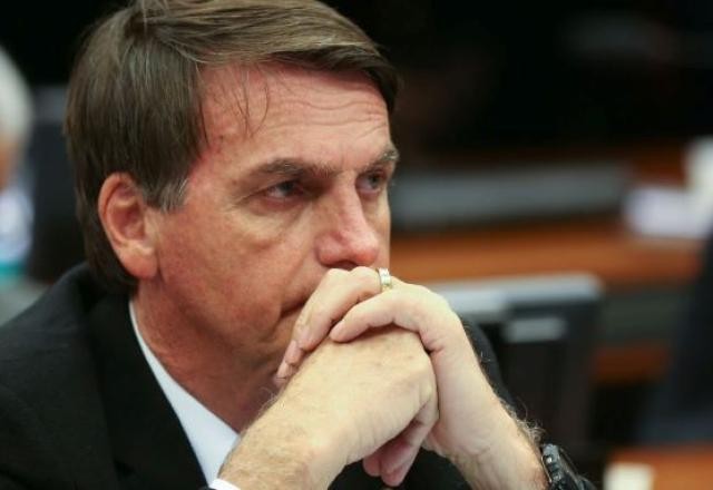 Imagem da noticia Impasse por 8/1 deve marcar retomada do julgamento de Bolsonaro no TSE