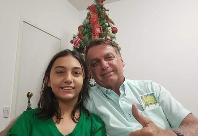 Imagem da noticia Bolsonaro diz que não vai vacinar Laura, sua filha de 11 anos