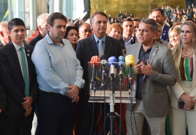 Imagem da noticia Bolsonaro diz que não recorrerá de decisão do STF sobre gratuidade de transporte