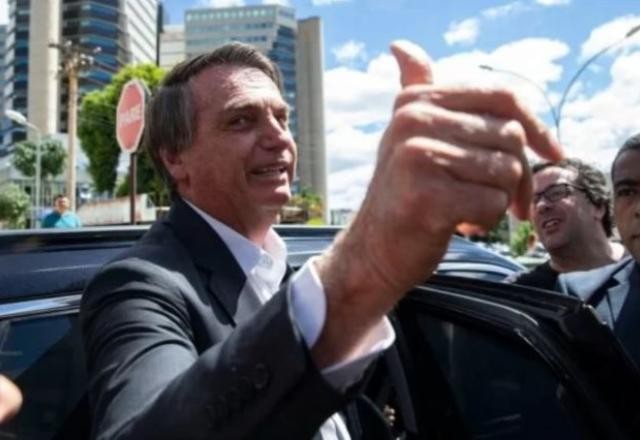 Imagem da noticia Medicamento e postagem por engano: os argumentos de Bolsonaro à Polícia Federal