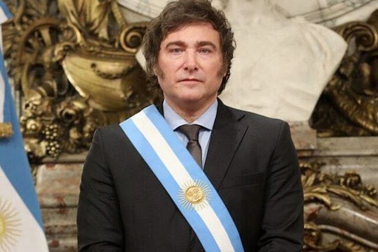 Porta-voz de Milei corrige presidente da Argentina sobre demissões