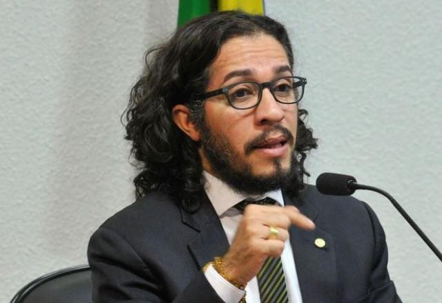 Imagem da noticia Jean Wyllys anuncia filiação ao PT