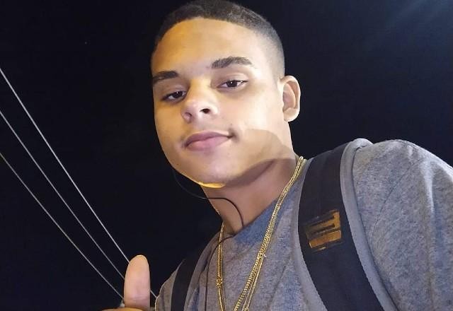 Imagem da noticia RJ: Moradores acusam PM de executar jovem de 18 anos no Jacarezinho