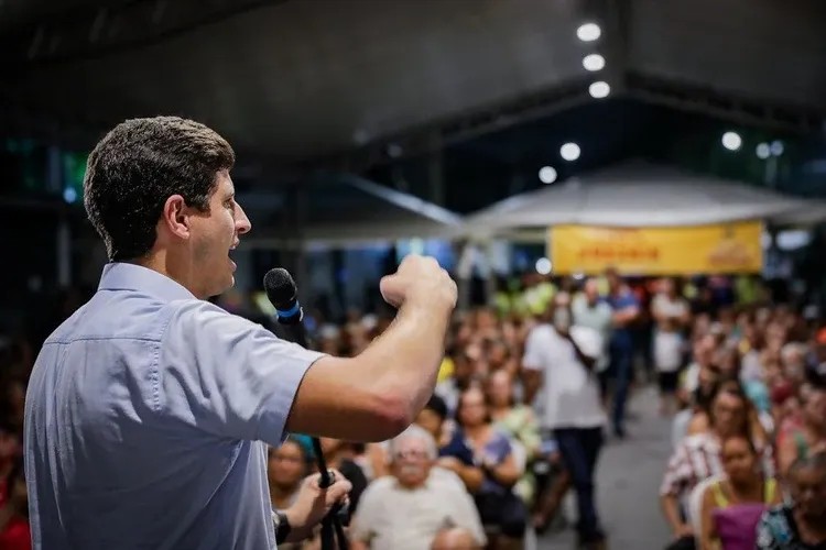 Imagem da noticia Eleições: Pesquisa Quaest mostra possível vitória de João Campos no 1º turno, com 75% das intenções de voto em Recife