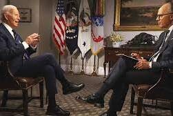 Entrevista de Biden à NBC "não convenceu ninguém", afirma analista político