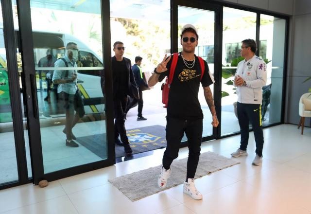 Imagem da noticia MP notifica Neymar após reclamações por festa em Mangaratiba, no Rio