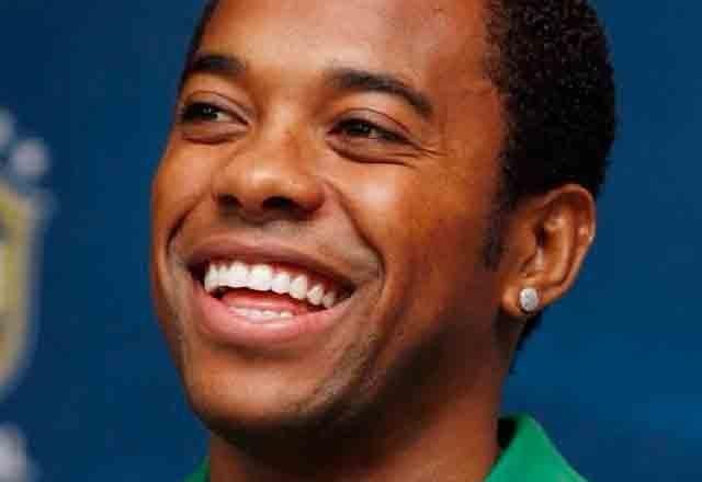 Imagem da noticia Condenado por violência sexual, Robinho é julgado hoje na Itália