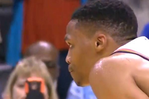 Imagem da noticia Jogador da NBA iguala recorde que durava 55 anos