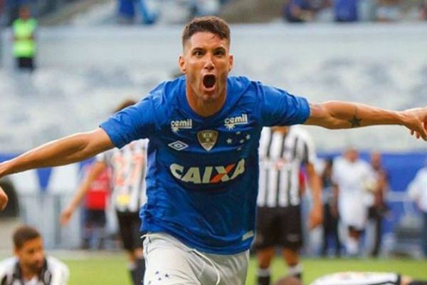 Imagem da noticia Jogador do Cruzeiro faz piada com referência à queda de barragem