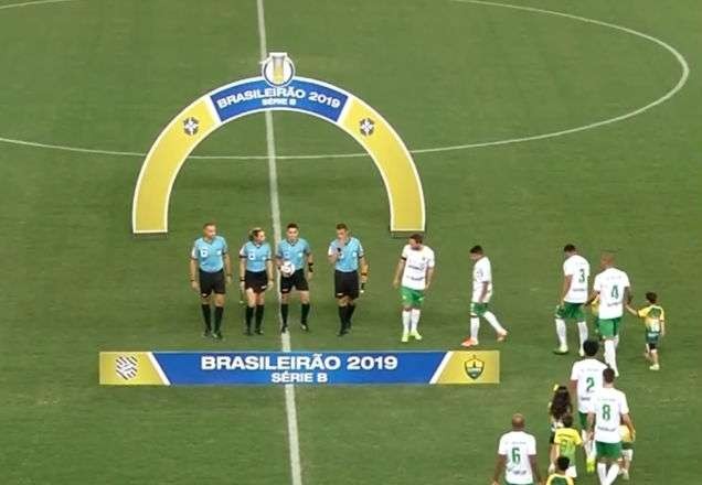 Jogadores se recusam a entrar em campo e Figueirense perde por W.O