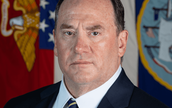 Imagem da noticia EUA trocam secretário da Marinha em meio a bloqueio de portos no Irã