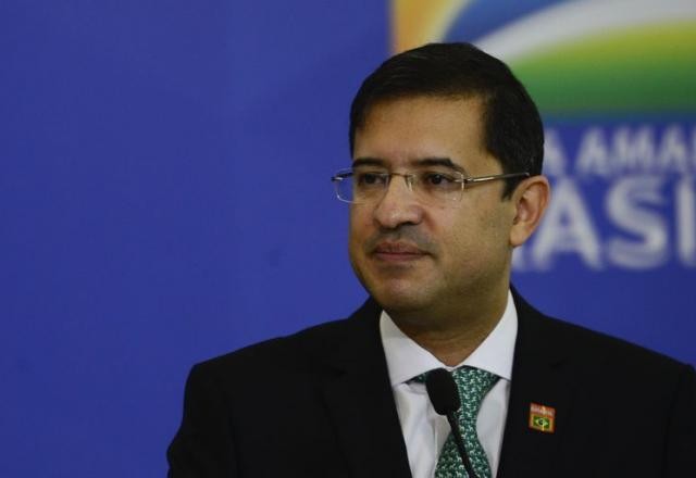 Imagem da noticia Levi deixa a AGU; Mendonça, da Justiça, deve voltar a cargo original