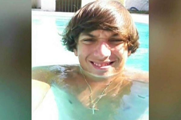 Imagem da noticia Jovem tenta fugir de assalto e é morto pelos bandidos no Rio de Janeiro