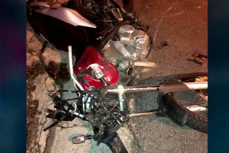 Imagem da noticia Jovens morrem após serem atingidos por carro em alta velocidade