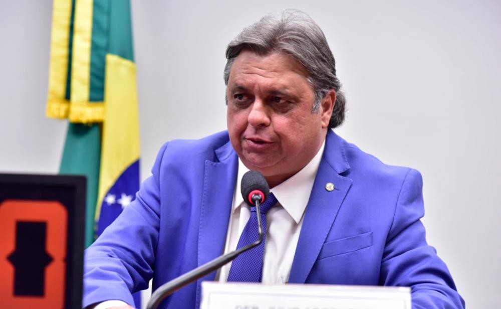 Imagem da noticia Deputado do Centrão ligado a Bolsonaro vai comandar comissão de Orçamento no Congresso
