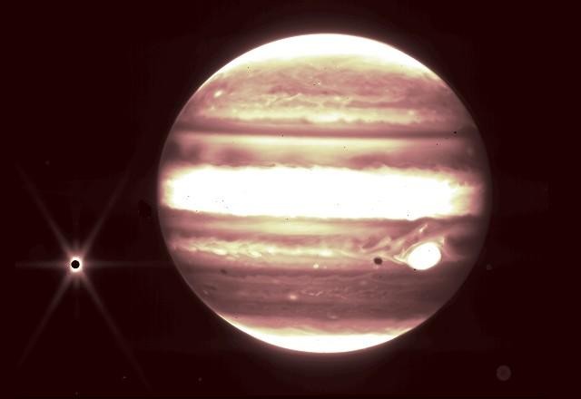 Nasa divulga imagens de Júpiter capturadas pelo telescópio James Webb