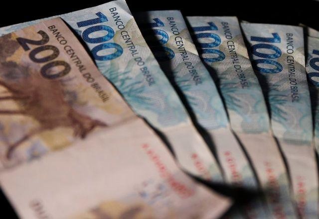 Imagem da noticia Empresas e pessoas físicas buscam alternativas aos juros altos: cuidado