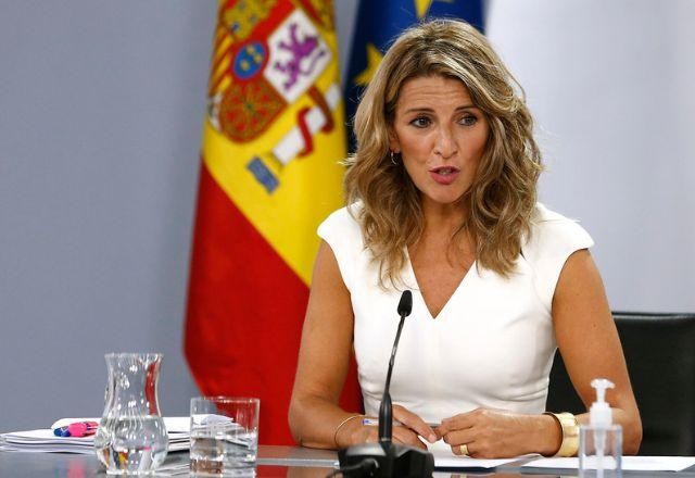 Ministra da Espanha propõe "herança universal" de R$ 105 mil para jovens de 18 anos
