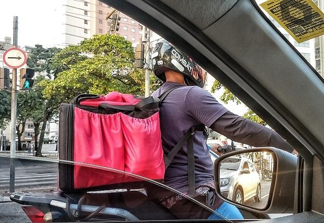 Imagem da noticia Governo cria grupos para debater trabalho por aplicativo e equiparação salarial