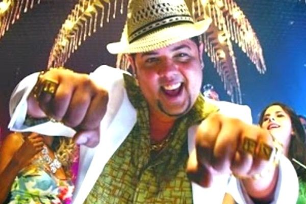 Imagem da noticia Lembra dele? Neto LX, o ´Gordinho Gostoso´, está loiro e bem rico