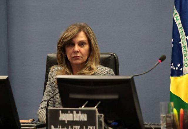 Imagem da noticia No STJ, subprocuradora relativiza números da pandemia