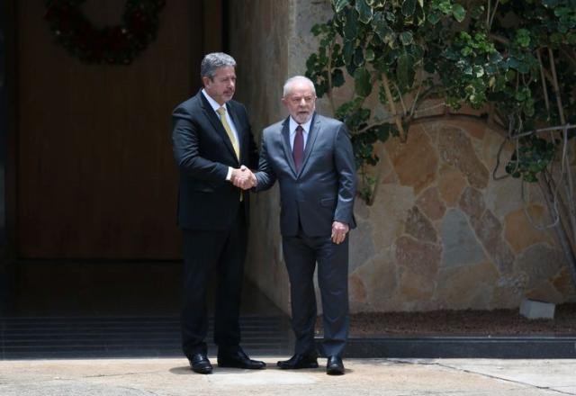 Imagem da noticia Lira aumenta o tom contra Pacheco e se reúne com Lula antes de viagem à China