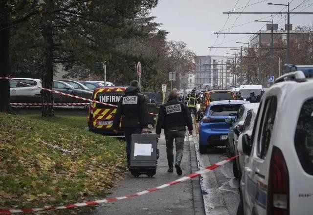 Incêndio em prédio mata 5 adultos e 5 crianças na França