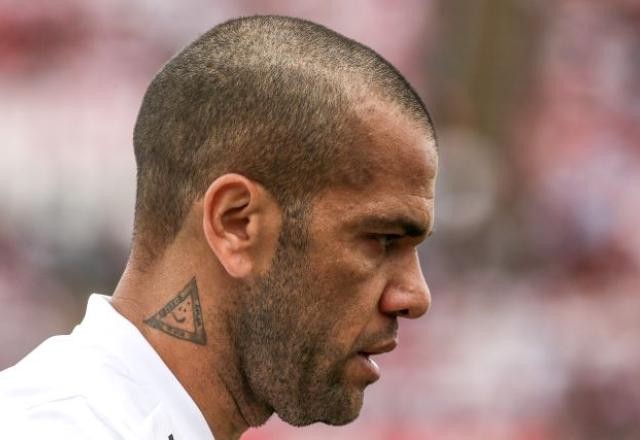 Imagem da noticia Caso Daniel Alves: ação espanhola é aposta para parlamentares no Brasil