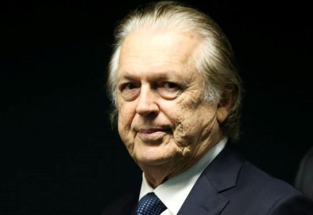 Imagem da noticia União Brasil afasta Luciano Bivar da presidência do partido