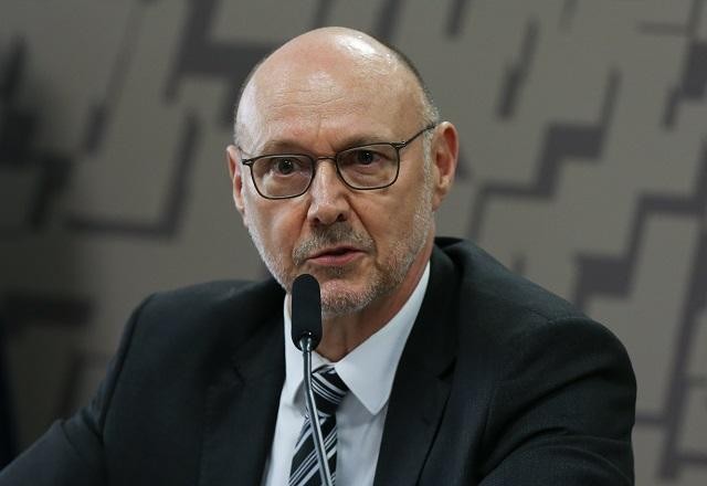 Imagem da noticia Luiz Fernando Corrêa é aprovado pelo Senado para chefiar a Abin