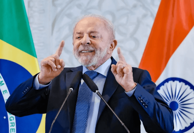 Imagem da noticia Lula diz que Brasil agiu certo em cautela sobre tarifas e não quer “nova guerra fria” antes de novo encontro com Trump