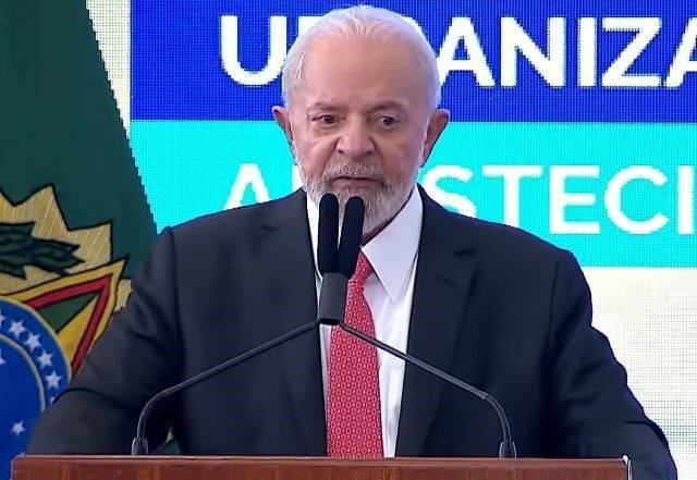 Imagem da noticia "A Terra está cobrando", diz Lula ao citar eventos climáticos "estranhos" no RS e no mundo