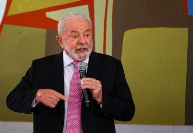 Imagem da noticia Lula se reúne com reitores, critica Bolsonaro e fala sobre universidades