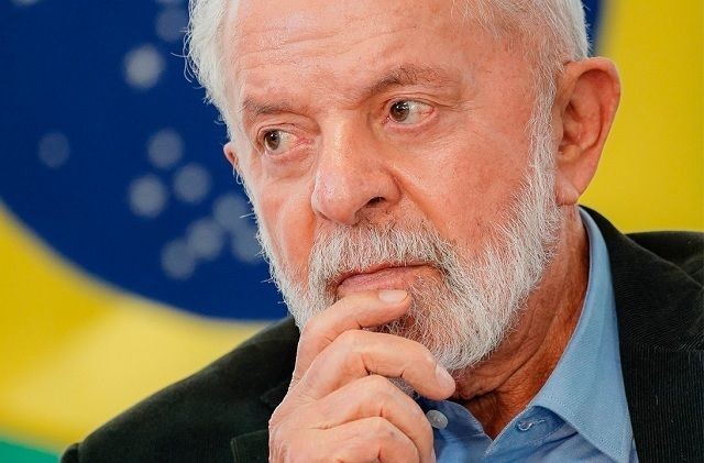 Aprovação do governo Lula cai e reprovação sobe, indica Datafolha